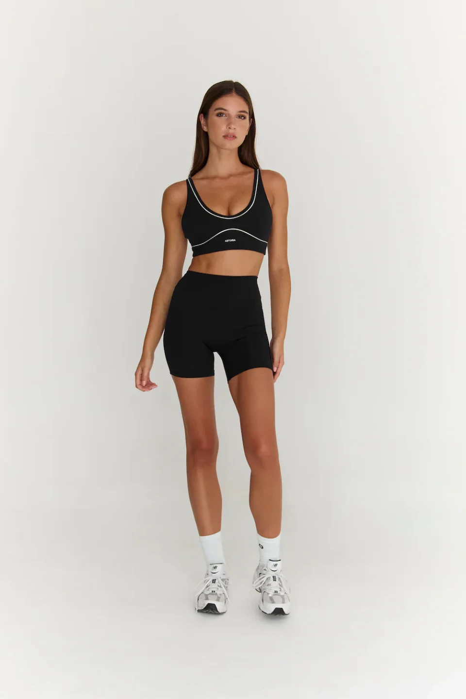 Astoria Airvíve Staple Sports Bra - Black/Cream